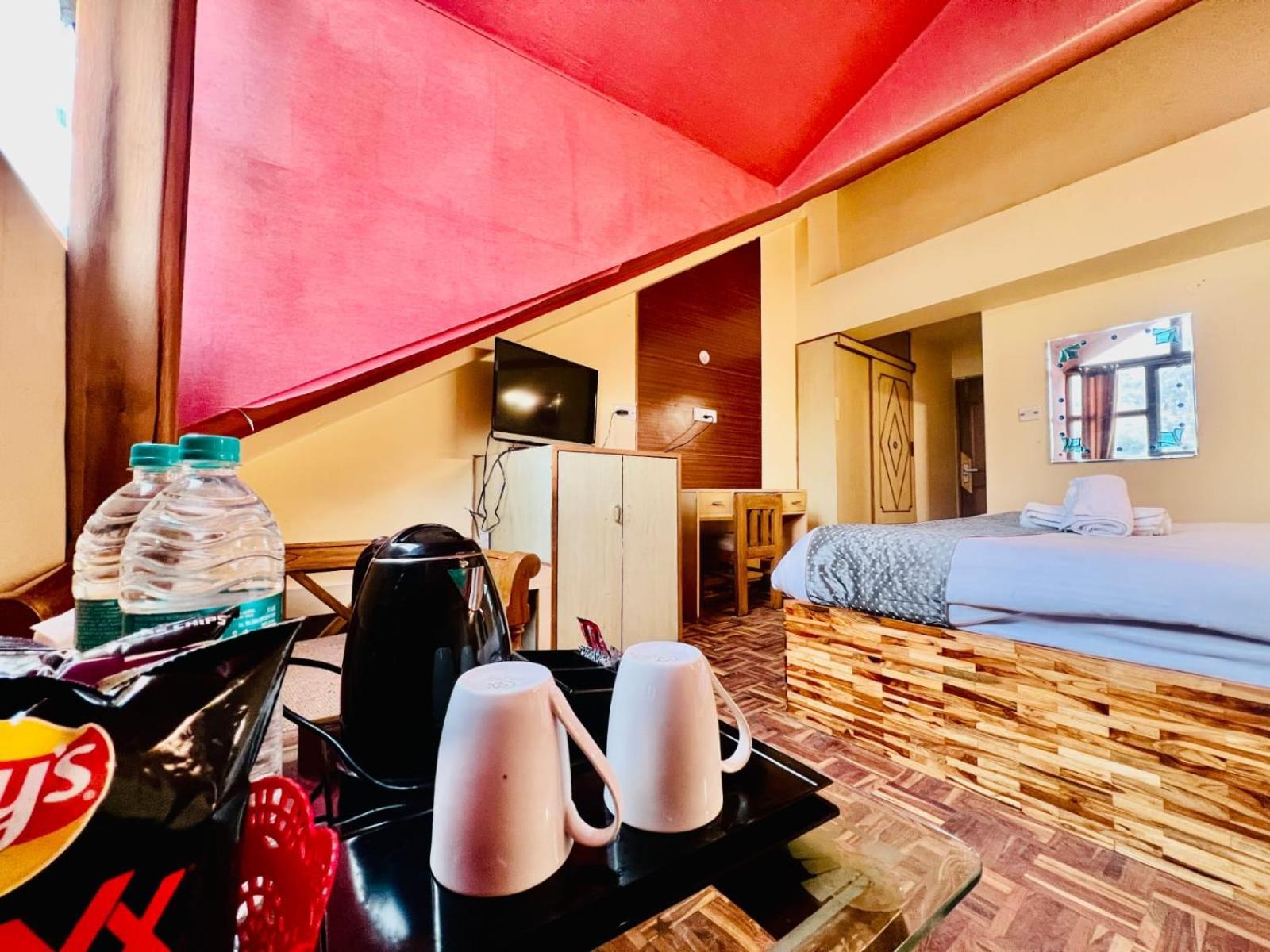 Hotel Kalinga Grand - Luxury Comfort !! Travellers Delight !! Budget Friendly !! Prime Location !! Guest Favourite Manāli Buitenkant foto