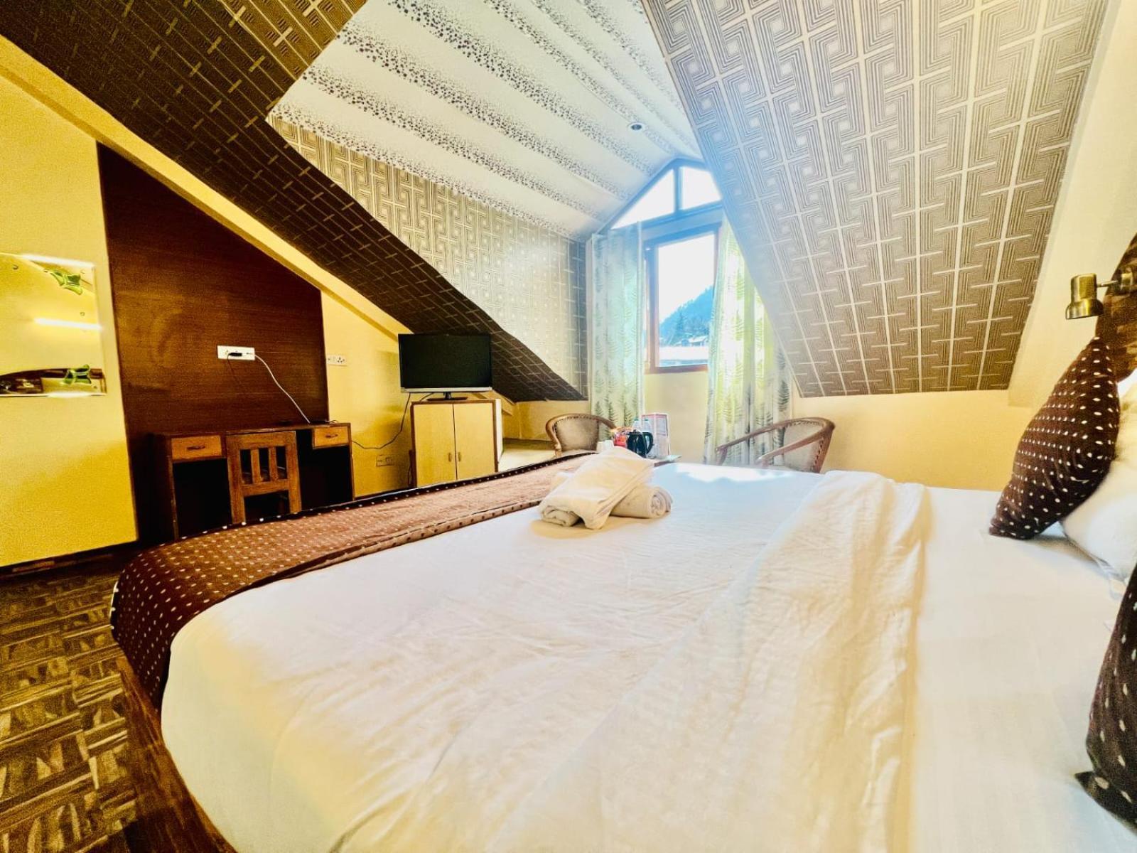 Hotel Kalinga Grand - Luxury Comfort !! Travellers Delight !! Budget Friendly !! Prime Location !! Guest Favourite Manāli Buitenkant foto