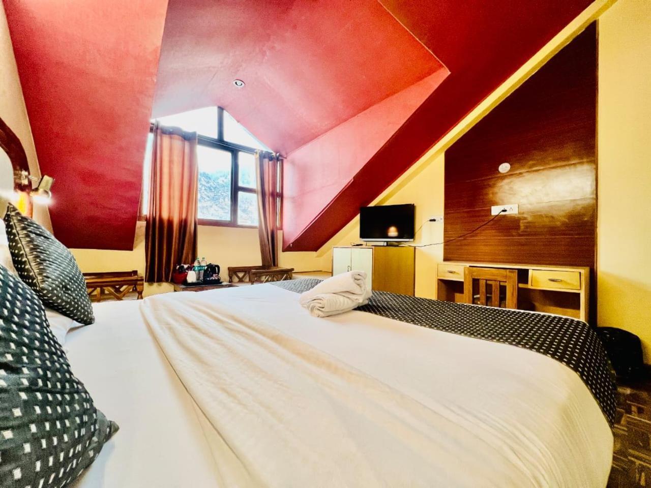 Hotel Kalinga Grand - Luxury Comfort !! Travellers Delight !! Budget Friendly !! Prime Location !! Guest Favourite Manāli Buitenkant foto