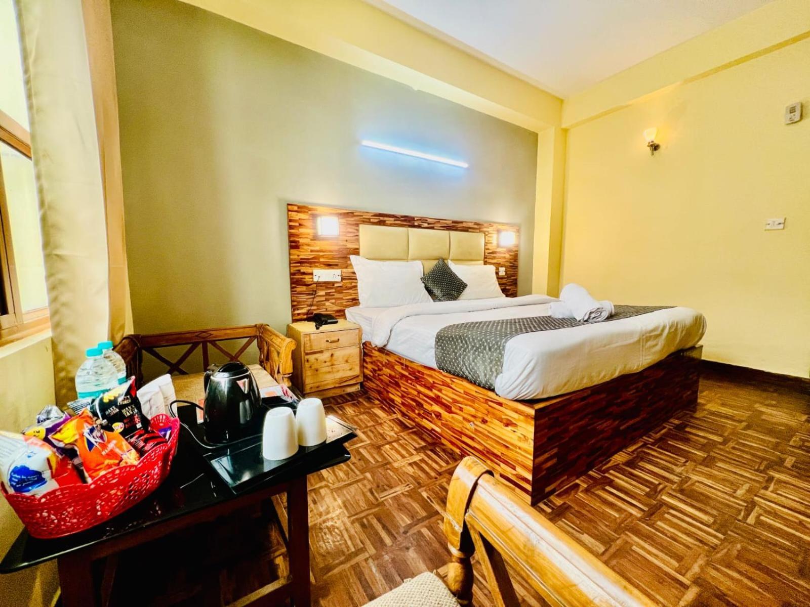 Hotel Kalinga Grand - Luxury Comfort !! Travellers Delight !! Budget Friendly !! Prime Location !! Guest Favourite Manāli Buitenkant foto